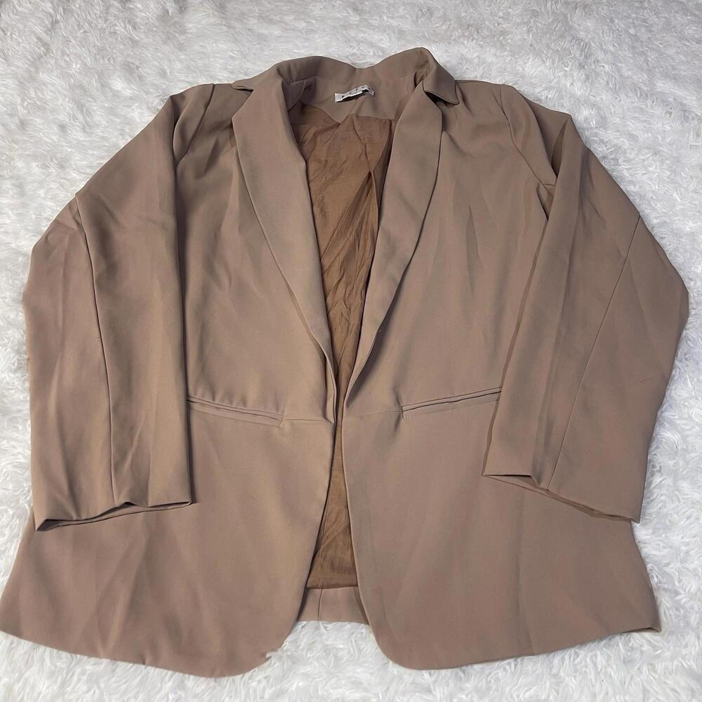 HYFVE Women’s Blazer Size Large